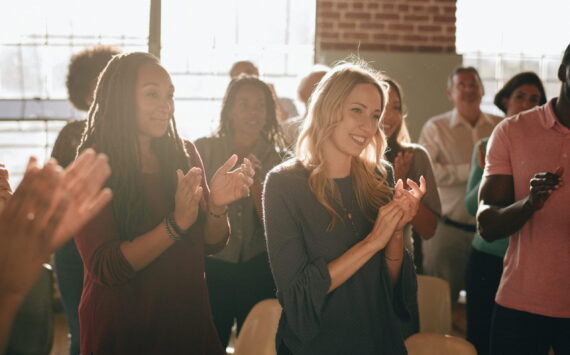diverse-people-clapping-after-a-session-2026-03-18-09-56-14-utc (1)