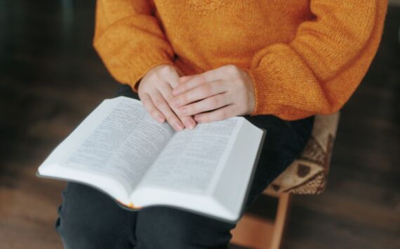 woman-reading-book-in-peaceful-setting-indoors-2026-01-07-23-57-06-utc (1)